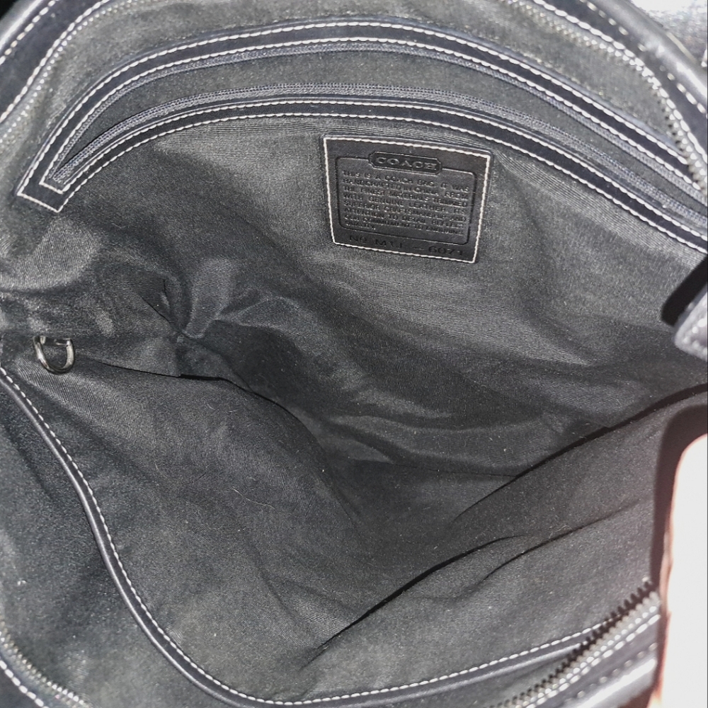 Coach Bag - Picture 8 of 9